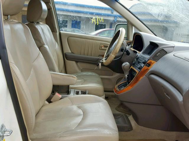 JT6GF10U1Y0047370 - 2000 LEXUS RX 300 WHITE photo 5