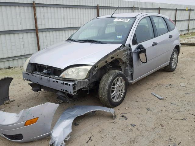 1FAFP37N37W204281 - 2007 FORD FOCUS ZX5 SILVER photo 2