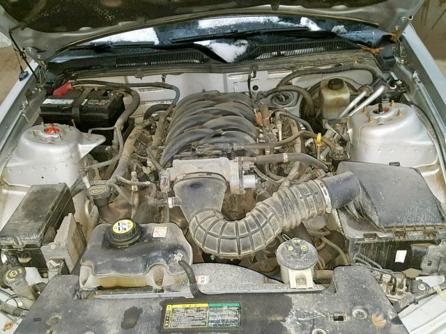 1ZVFT82H555227162 - 2005 FORD MUSTANG GT SILVER photo 7