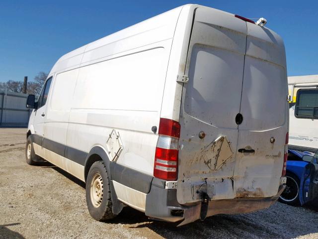 WD3PE8DE0E5902804 - 2014 MERCEDES-BENZ SPRINTER 2 WHITE photo 3