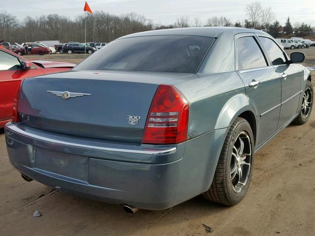 2C3KA63H86H363410 - 2006 CHRYSLER 300C GREEN photo 4