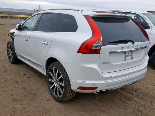 YV440MDKXG2809201 - 2016 VOLVO XC60 T5 WHITE photo 3