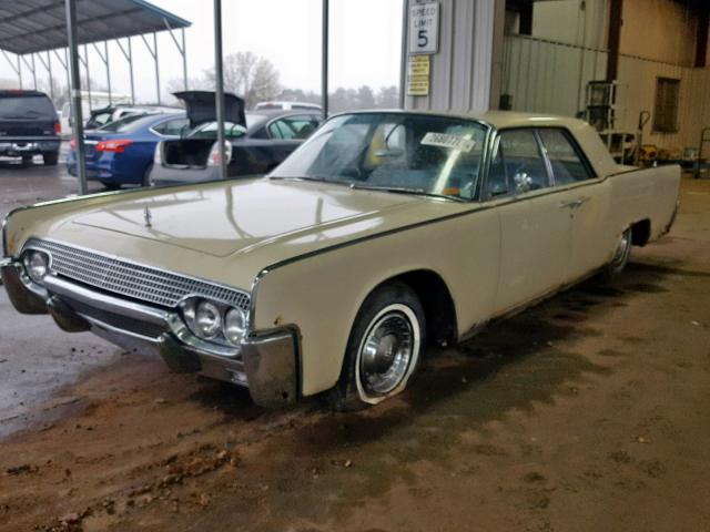 1Y82H403238 - 1961 LINCOLN CONTINENTL TAN photo 2