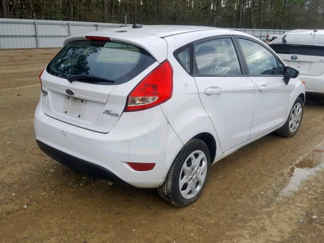 3FADP4EJ0DM192115 - 2013 FORD FIESTA SE WHITE photo 4