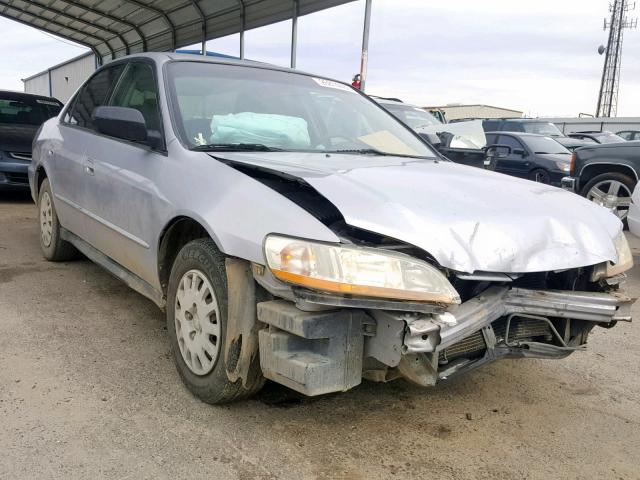 1HGCF86661A135356 - 2001 HONDA ACCORD VAL SILVER photo 1