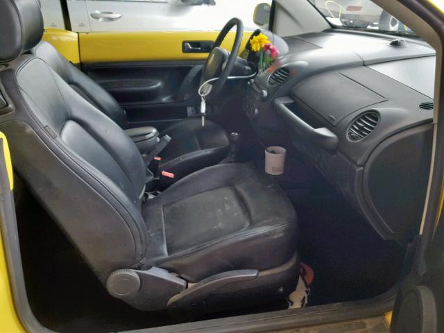3VWPF31Y28M407469 - 2008 VOLKSWAGEN NEW BEETLE Sarı foto 5