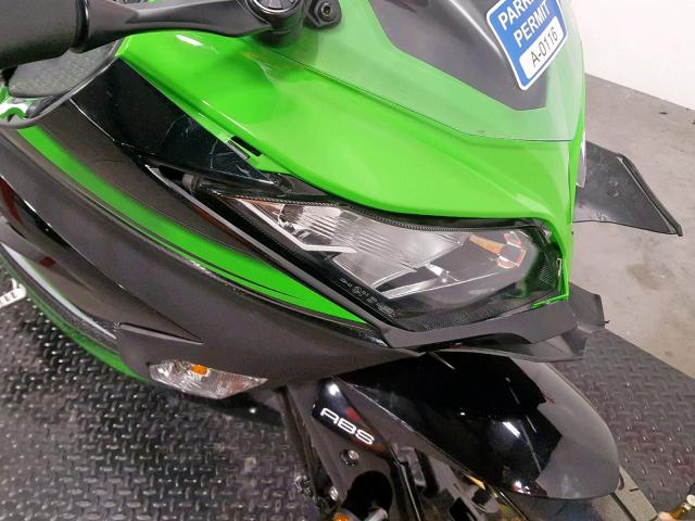 JKAEX8B15GDA25899 - 2016 KAWASAKI EX300 B GREEN photo 10