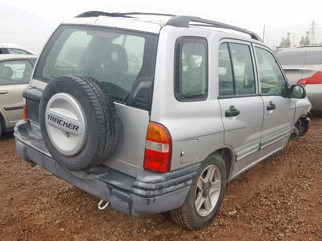 2CNBE13C726910787 - 2002 CHEVROLET TRACKER SILVER photo 4