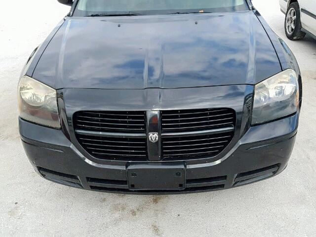 2D4FV48T35H515307 - 2005 DODGE MAGNUM SE BLACK photo 9