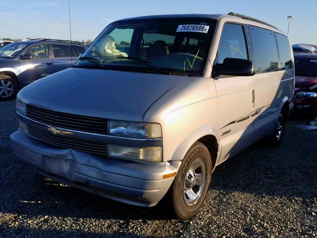 1GNDM19W6YB131489 - 2000 CHEVROLET ASTRO SILVER photo 2