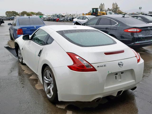 JN1AZ4EH9BM555365 - 2011 NISSAN 370Z BASE WHITE photo 3