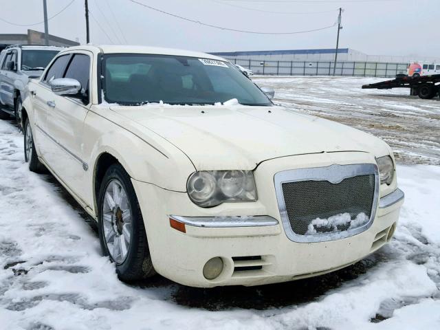 2C3AA63H85H529094 - 2005 CHRYSLER 300C CREAM photo 1