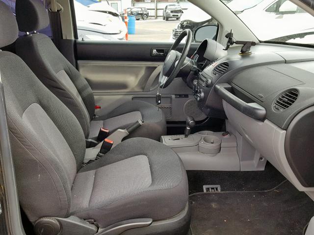 3VWBK31C55M416415 - 2005 VOLKSWAGEN NEW BEETLE BLACK photo 5