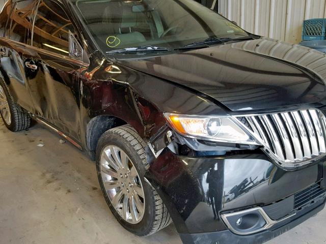 2LMDJ6JK1DBL45737 - 2013 LINCOLN MKX BLACK photo 9