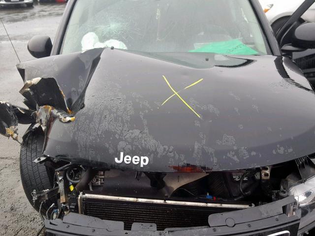 1C4NJDBB1GD507923 - 2016 JEEP COMPASS SP შავი ფოტო 7