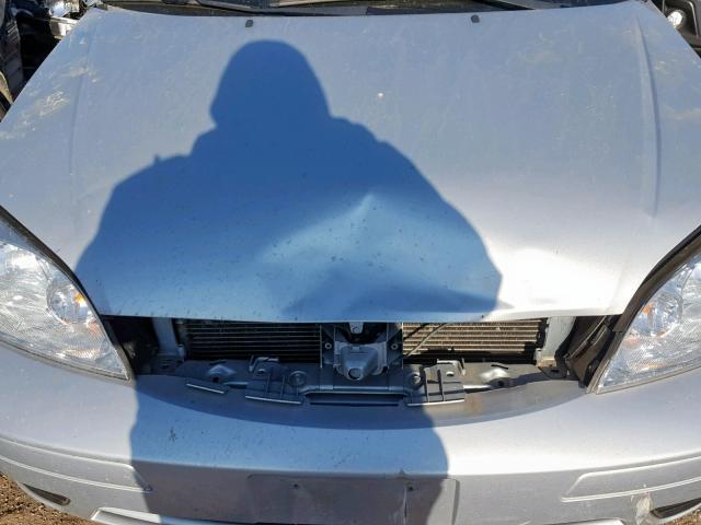 1FAFP34N66W185907 - 2006 FORD FOCUS ZX4 SILVER photo 7