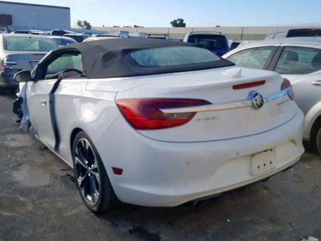 W04WH3N55JG037007 - 2018 BUICK CASCADA PR WHITE photo 3