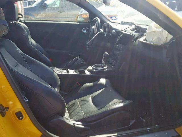 JN1AZ34D85M610918 - 2005 NISSAN 350Z COUPE YELLOW photo 5