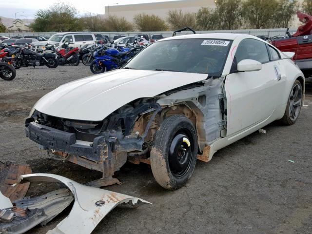 JN1AZ34D45M606526 - 2005 NISSAN 350Z COUPE WHITE photo 2