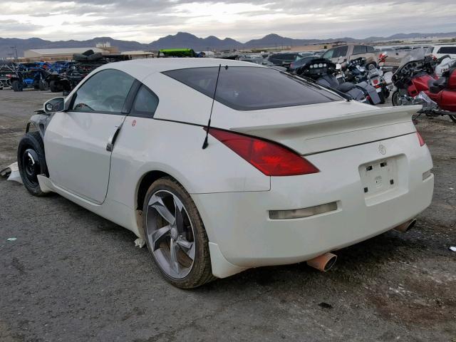 JN1AZ34D45M606526 - 2005 NISSAN 350Z COUPE WHITE photo 3