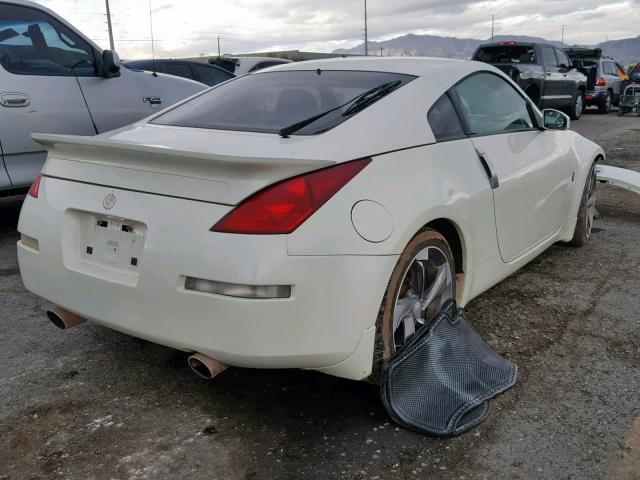 JN1AZ34D45M606526 - 2005 NISSAN 350Z COUPE WHITE photo 4