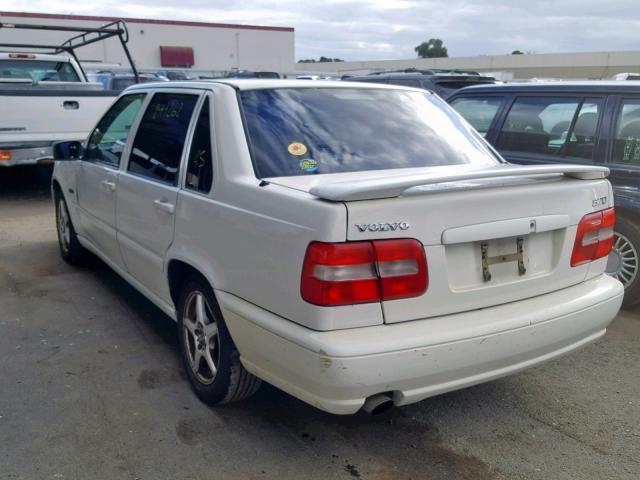 YV1LS5570W1502708 - 1998 VOLVO S70 WHITE photo 3