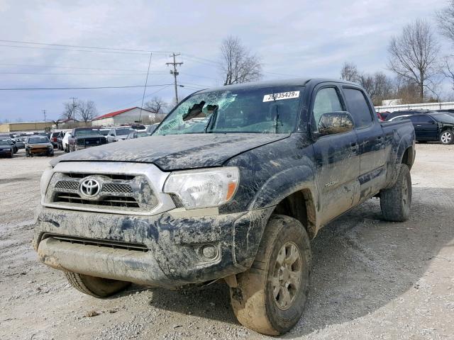 5TFMU4FN0DX015367 - 2013 TOYOTA TACOMA DOU BLACK photo 2