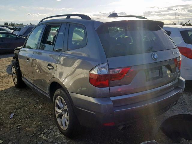 WBXPC9C44AWJ39669 - 2010 BMW X3 XDRIVE3 GRAY photo 3