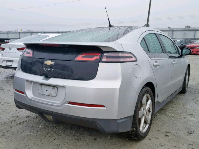 1G1RA6E47CU111606 - 2012 CHEVROLET VOLT SILVER photo 4