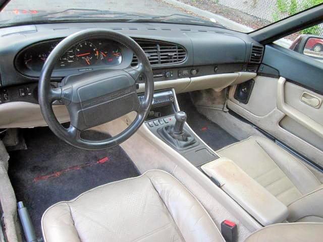 WP0AA2954JN150791 - 1988 PORSCHE 944 MAROON photo 5