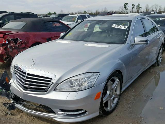 WDDNG7BB2BA363203 - 2011 MERCEDES-BENZ S 550 SILVER photo 2