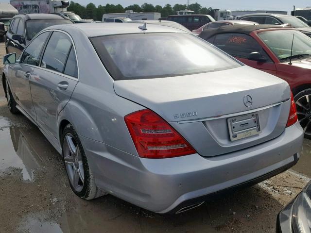 WDDNG7BB2BA363203 - 2011 MERCEDES-BENZ S 550 SILVER photo 3