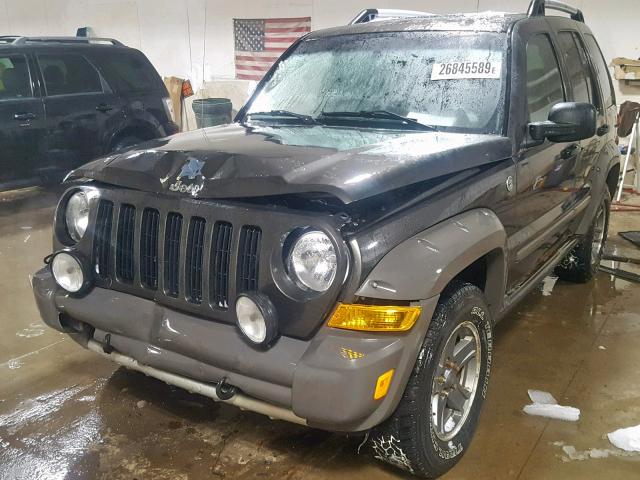 1J4GL38K05W553856 - 2005 JEEP LIBERTY RE GRAY photo 2