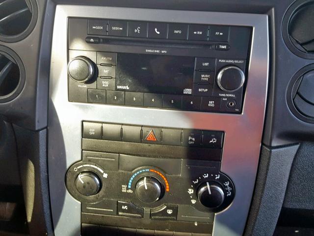 1J4RH4GK3AC101669 - 2010 JEEP COMMANDER WHITE photo 9