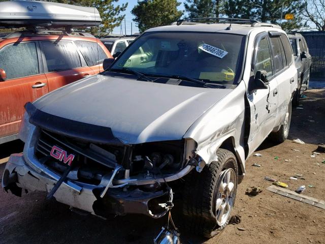 1GKDT13S152144622 - 2005 GMC ENVOY SILVER photo 2