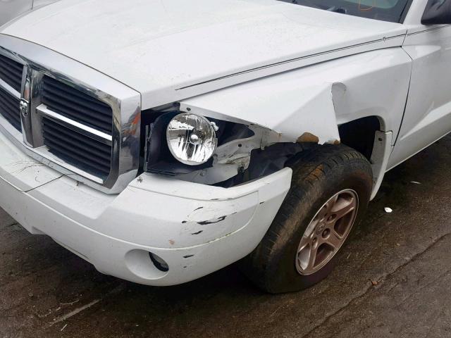 1D7HE42K66S671038 - 2006 DODGE DAKOTA SLT WHITE photo 9