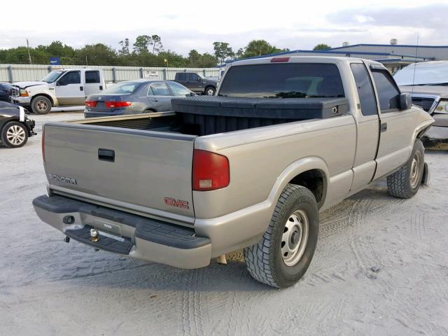 1GTDT19W028225688 - 2002 GMC SONOMA GRAY photo 4