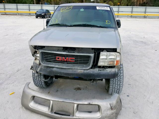 1GTDT19W028225688 - 2002 GMC SONOMA GRAY photo 9