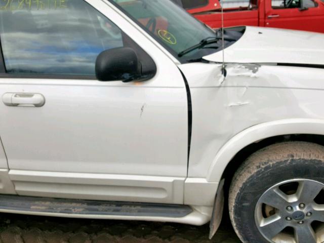 1FMDU75W63ZA52238 - 2003 FORD EXPLORER L WHITE photo 9