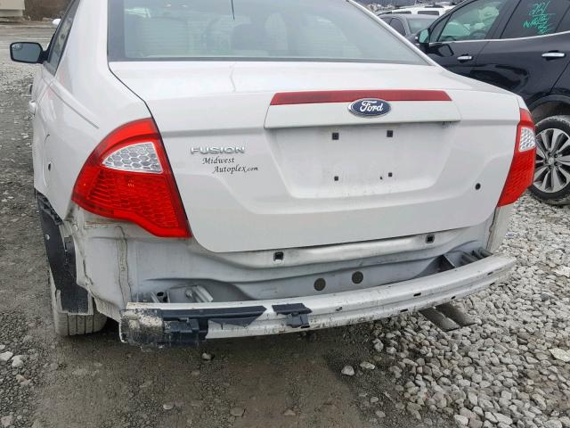 3FAHP0GA2CR107445 - 2012 FORD FUSION S WHITE photo 9