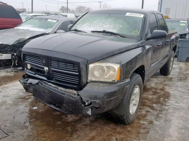 1D7HW48NX6S712026 - 2006 DODGE DAKOTA QUA BLACK photo 2