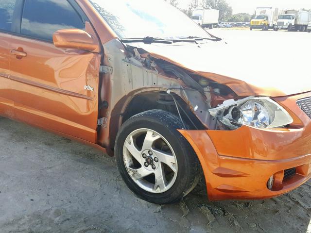 5Y2SL63815Z401452 - 2005 PONTIAC VIBE ORANGE photo 9