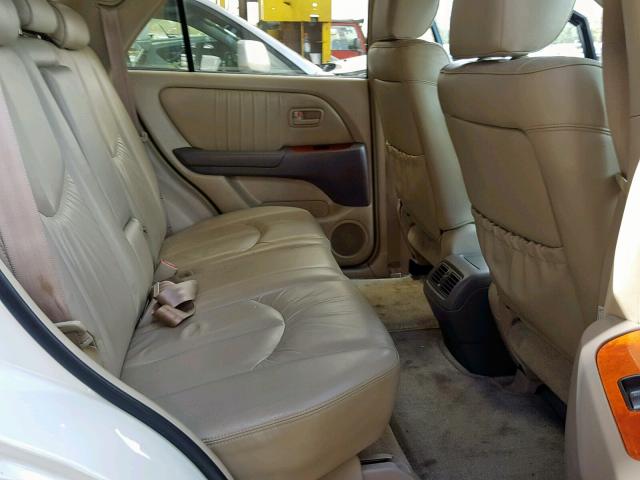 JT6GF10U5Y0049056 - 2000 LEXUS RX 300 WHITE photo 6