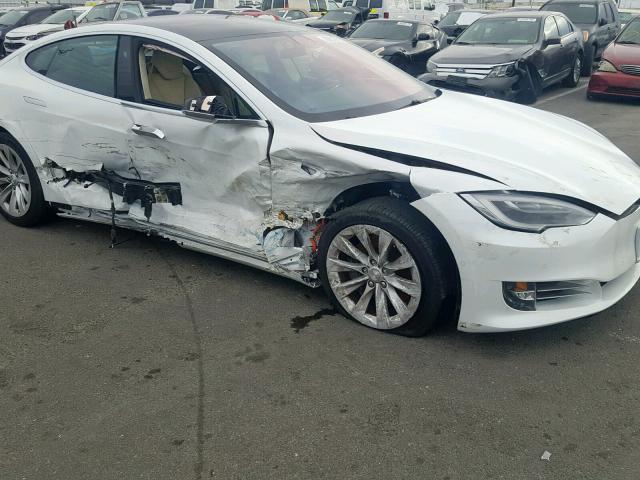 5YJSA1E22HF181847 - 2017 TESLA MODEL S WHITE photo 9