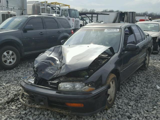 1HGCB7693PA094256 - 1993 HONDA ACCORD 10T BLACK photo 2