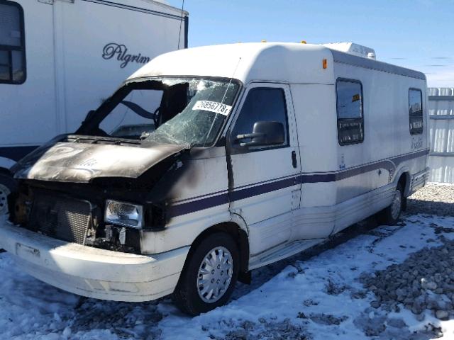 1WVAE0707SH019617 - 1995 WINNEBAGO RIALTA MOT CREAM photo 2