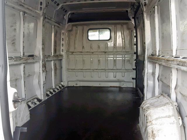 3C6URVJG6FE513468 - 2015 RAM PROMASTER 白色 照片 9