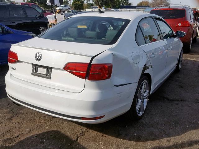 3VW4T7AJ8FM347720 - 2015 VOLKSWAGEN JETTA GLI WHITE photo 4