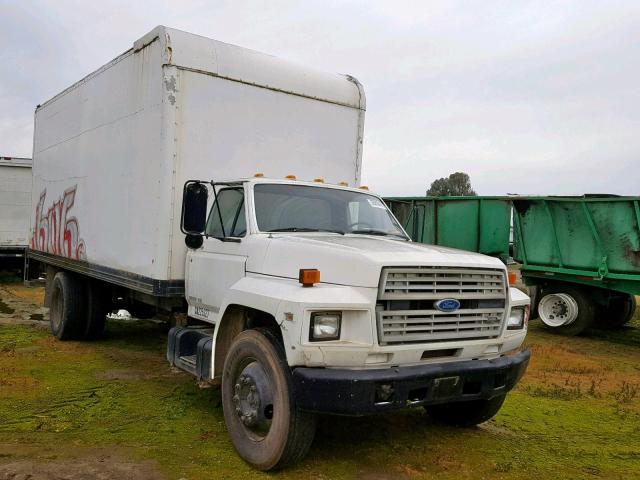 1FDNK74P2KVA17271 - 1989 FORD F700 F WHITE photo 1