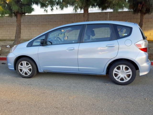 JHMGE88219S021864 - 2009 HONDA FIT BLUE photo 9